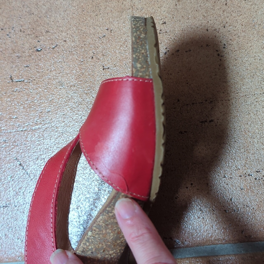 Taos Footwear Women's Bold Red Sandals - Picture 6 of 7